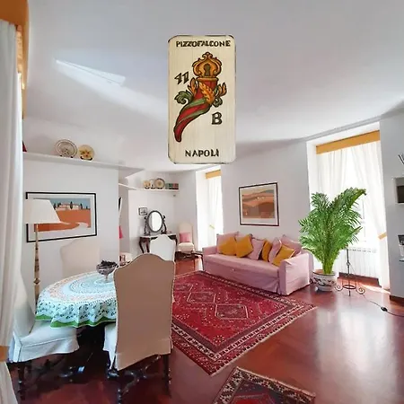 Pizzofalcone 41b Lägenhet *