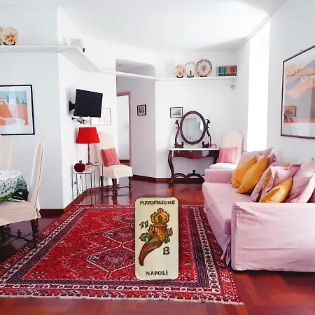 Pizzofalcone 41b Lägenhet *