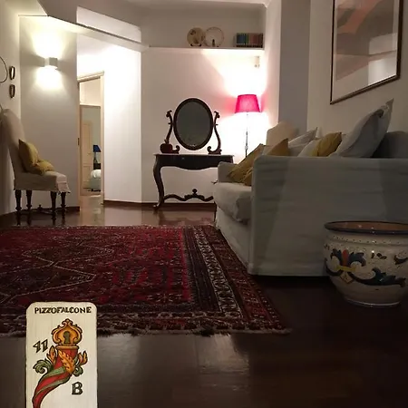 Pizzofalcone 41b Lägenhet *