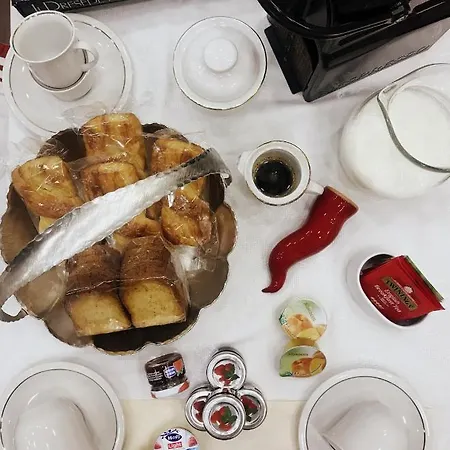 Pizzofalcone 41b شقة