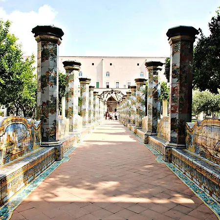 Pizzofalcone 41b نابولي