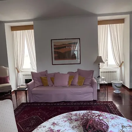 Pizzofalcone 41b Apartment *