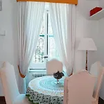 Pizzofalcone 41b Апартаменты *