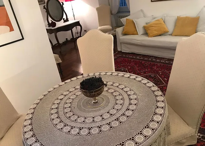 Pizzofalcone 41b شقة نابولي